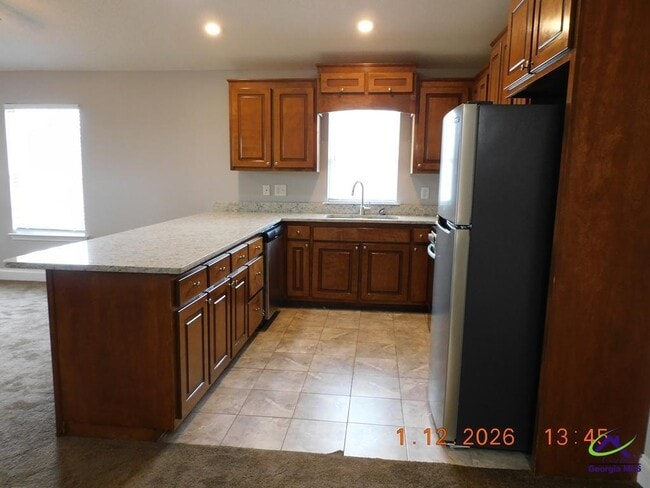 Building Photo - 408 Club Villa Court