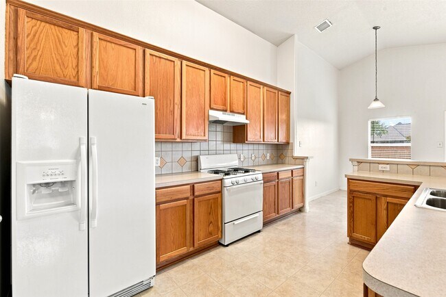 Foto del edificio - 2002 Roaring Springs Dr