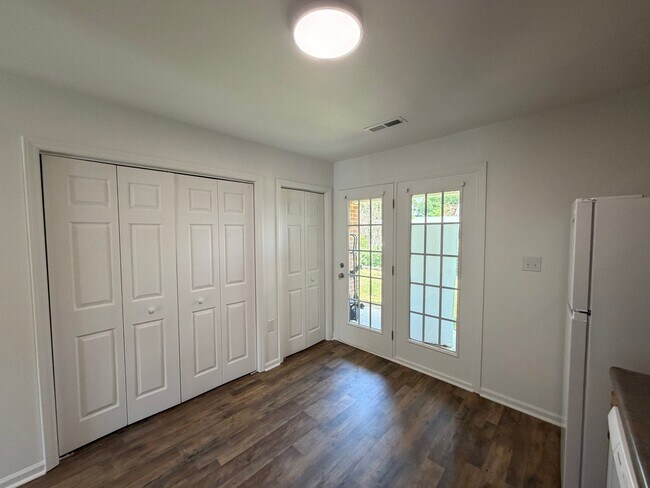 Foto del edificio - 326 Cedar St