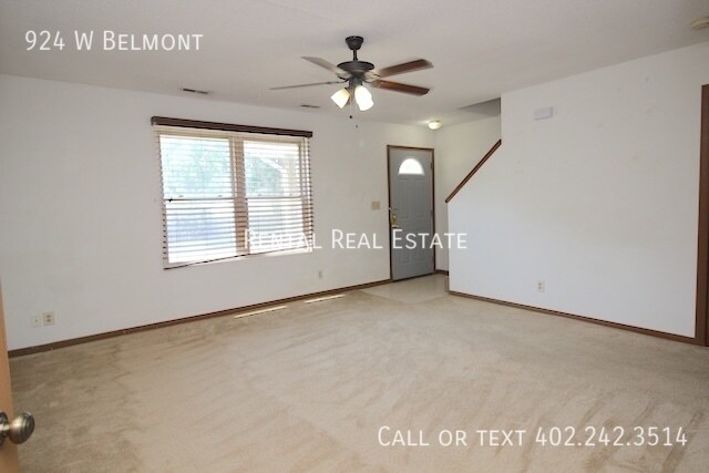 Foto del edificio - 924 W Belmont Ave