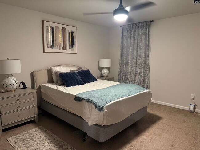 Foto del edificio - 137 Plum Orchard Dr
