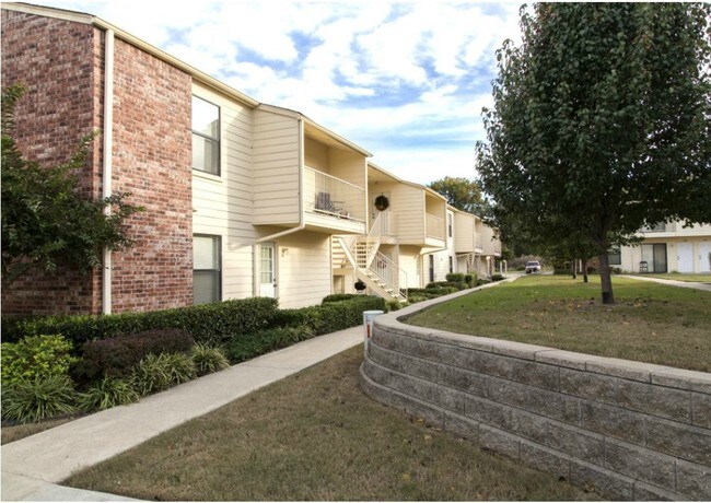 Foto del edificio - Crestwood Apartments