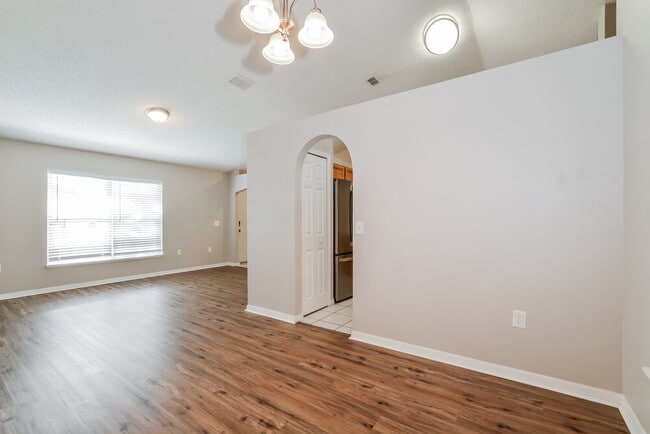 Building Photo - 1416 Muir Cir