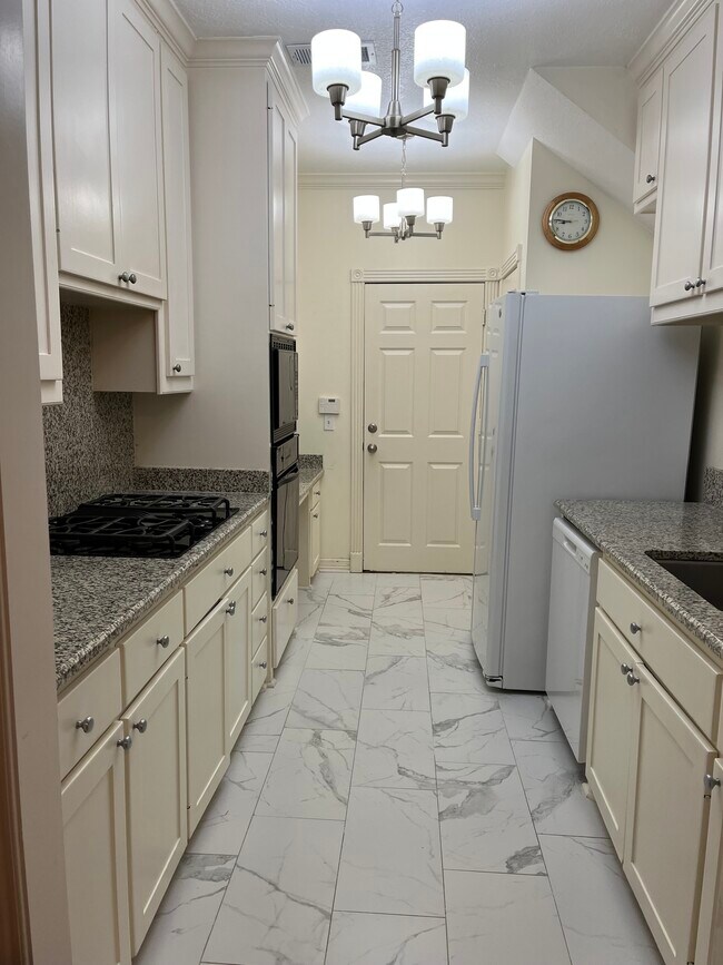 Foto del edificio - 6855 Bellgreen Dr