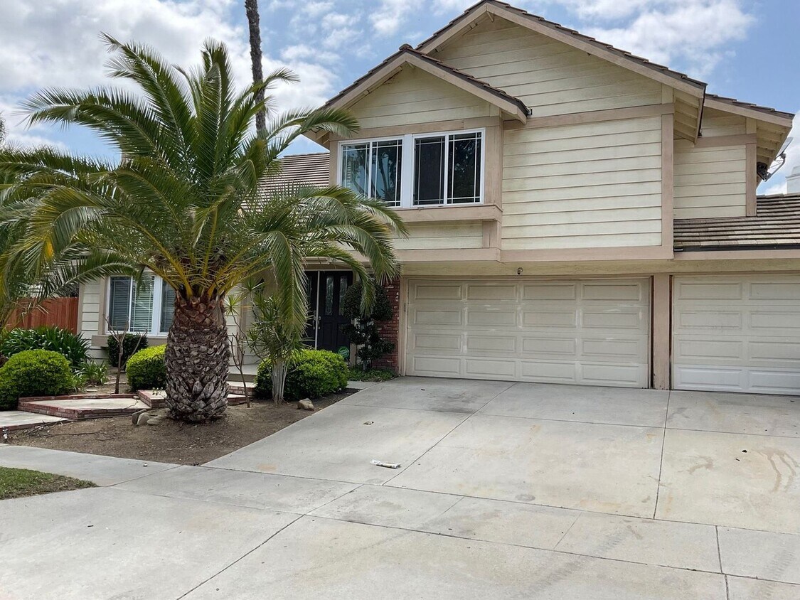 Primary Photo - Corona Home | 4 Bedroom | 3 Bathroom