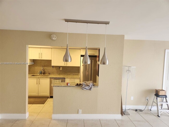 Building Photo - 18071 Biscayne Blvd