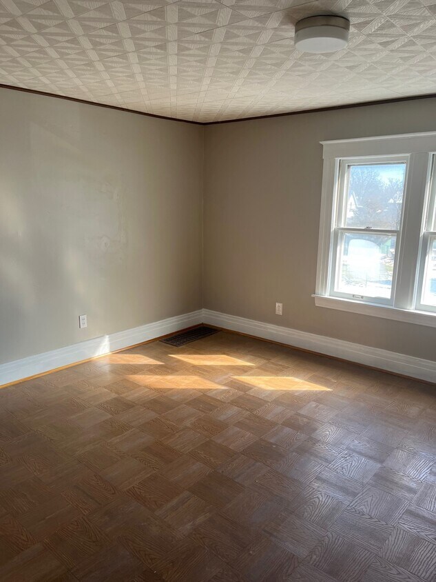 1826 5th St Unit 1, Wyandotte, MI 48192 1826 5th St Wyandotte, MI