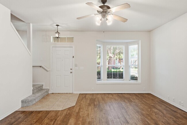 Foto del edificio - 7449 Danbridge Ln