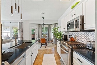 Building Photo - 616 Horizon Trail