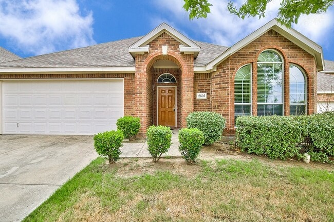 Building Photo - 2605 Monroe Dr