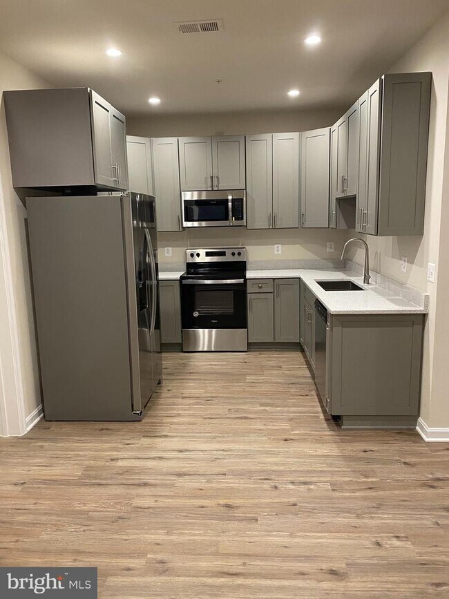 Foto del edificio - 2825 Robinson Pl SE