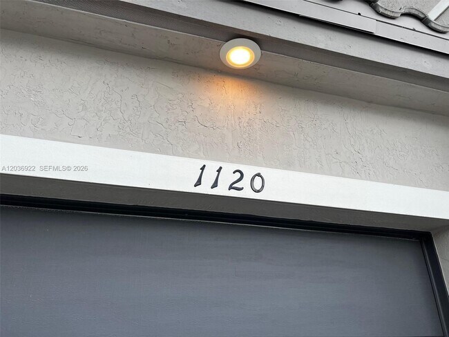 Foto del edificio - 1120 SE 26th Ter