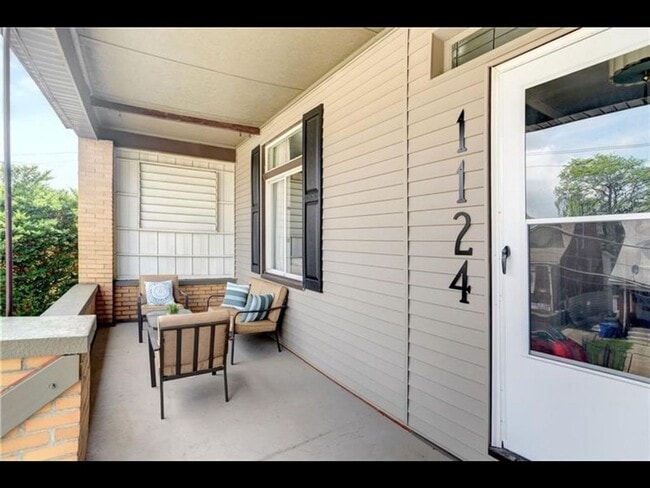 Building Photo - 1124 Bellaire Ave