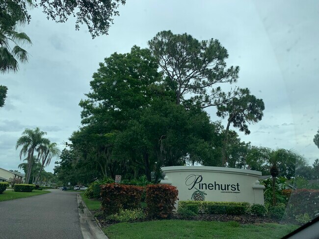 Foto del edificio - 7320 Eleanor Cir