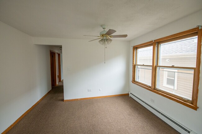 Dining room. - 2141 N 74th Ave