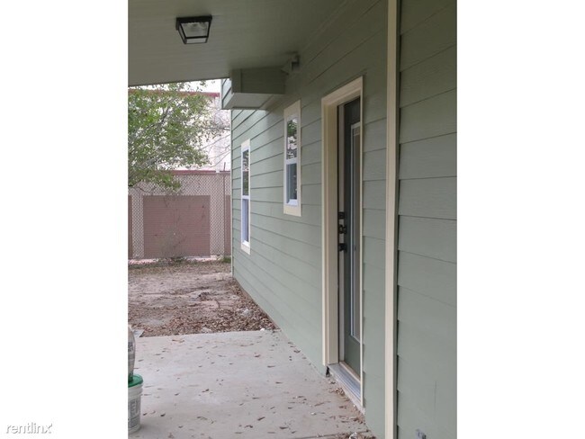 Building Photo - 1 br, 1 bath Condo - 4000 Harvey Rd 3920