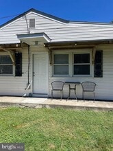 Building Photo - 5527 Halwis St