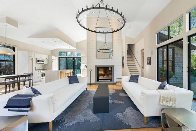 Foto del edificio - 10 High Point Rd