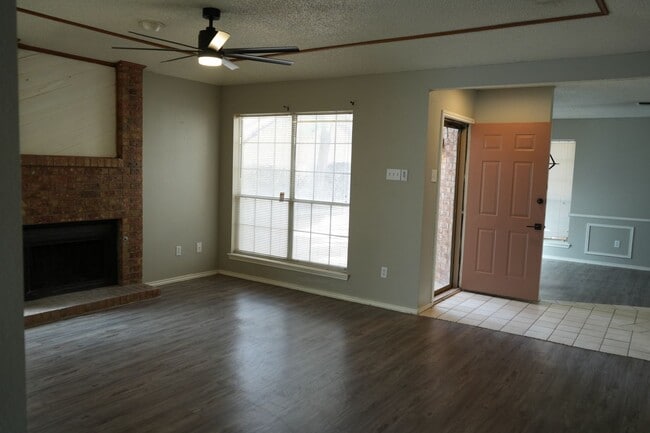 Foto del edificio - 3/2/2 or 2 Bedroom with an Office