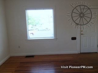 Building Photo - 2 br, 1 bath House - 1010 W Harvard Ave