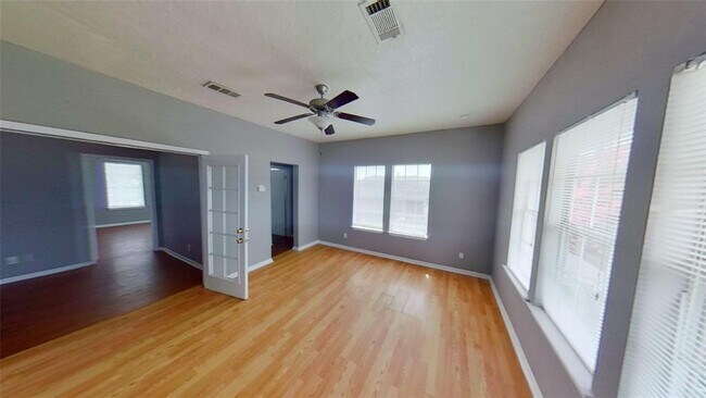 Foto del edificio - 3901 Dallas St