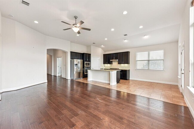 Foto del edificio - 5708 Viejo Dr