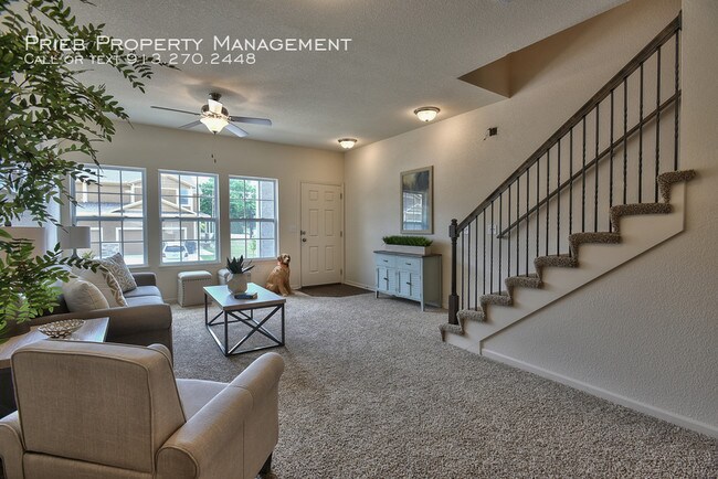 Foto del edificio - Prairie Haven Townhome - Available July 16th