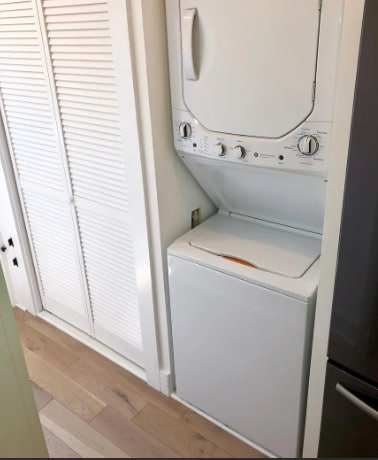 Photo - 1453 Holbrook St NE House