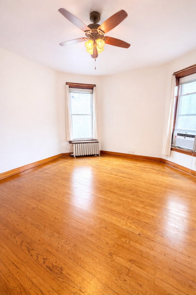 Foto del edificio - 2729 W Hirsch St