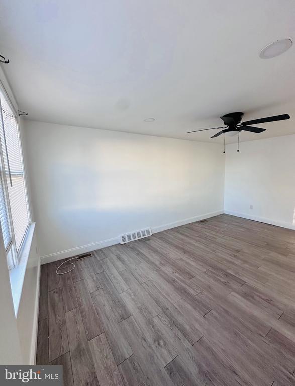 Foto del edificio - 7130 Clinton Rd