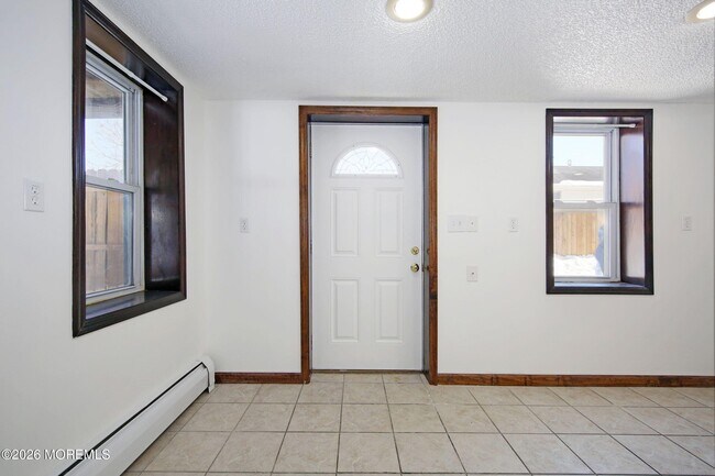 Building Photo - 60 Matthew St