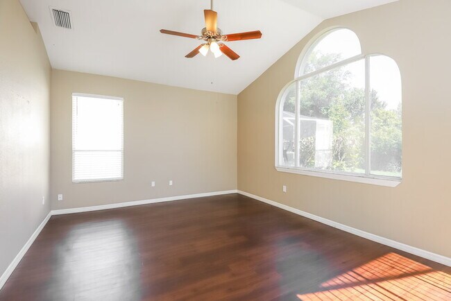 Foto del edificio - 19103 Dove Creek Dr