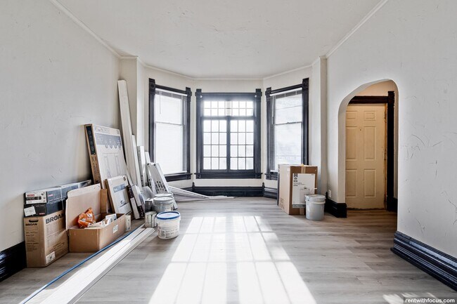 Foto del edificio - 803 N Broadway