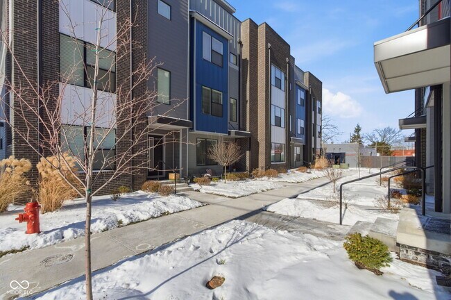 Building Photo - 1312 Colere Pl