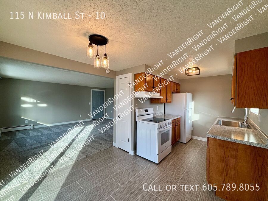 Primary Photo - Renovated Canton 2 Bedroom Apartment!