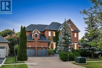 Building Photo - 1067 Ivsbridge Blvd