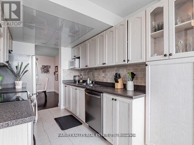 Building Photo - 133 Torresdale Ave