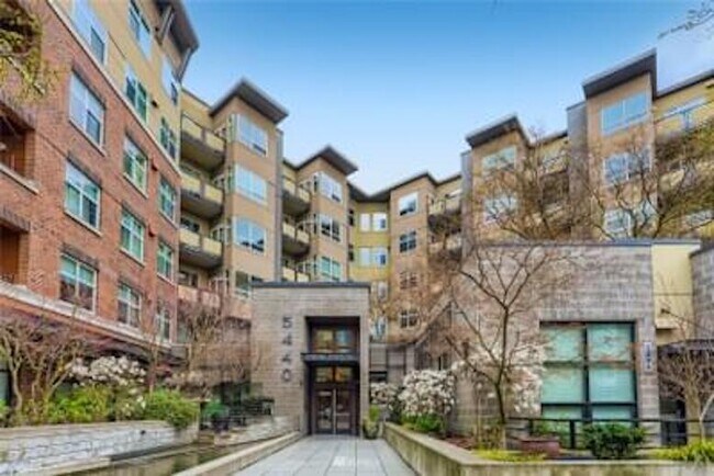 Building Photo - 5440 Leary Ave NW