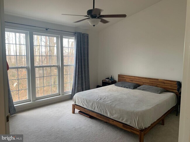 Building Photo - 4012 Timber Oak Trl