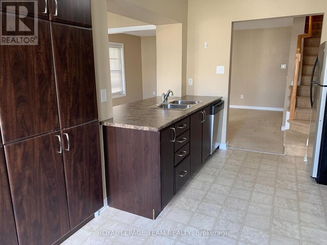 Building Photo - 2652 Baynes Sound Way