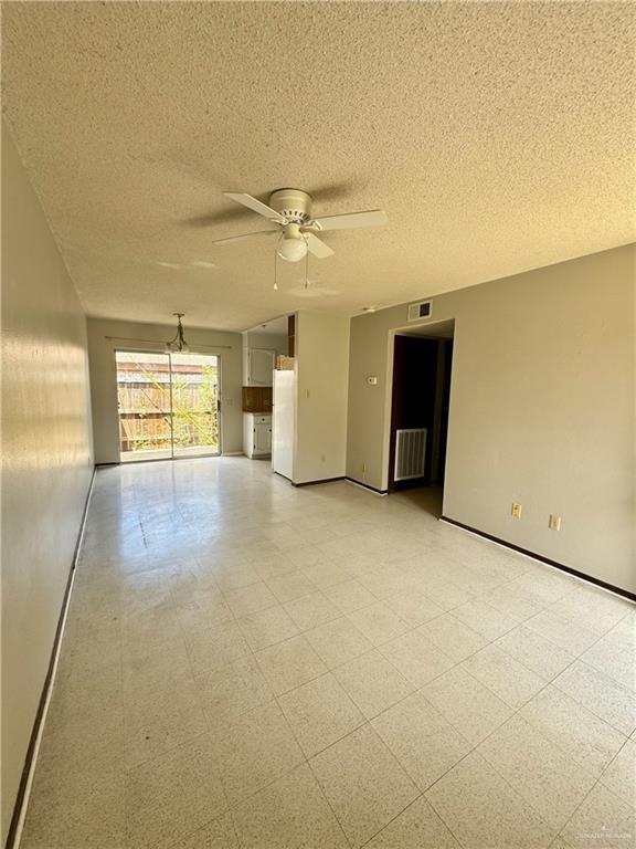 Foto del edificio - 2425 W Tamarack Ave