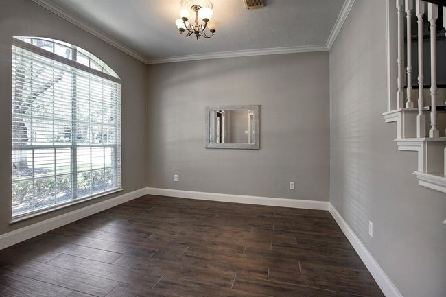 Building Photo - 5630 Heather Run Dr