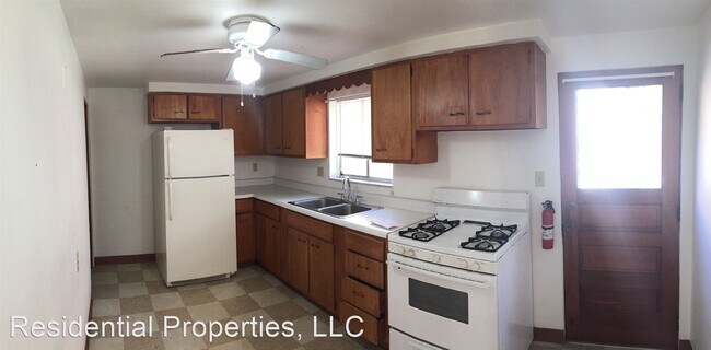 Building Photo - 2 br, 1 bath House - 1 Pamela Drive