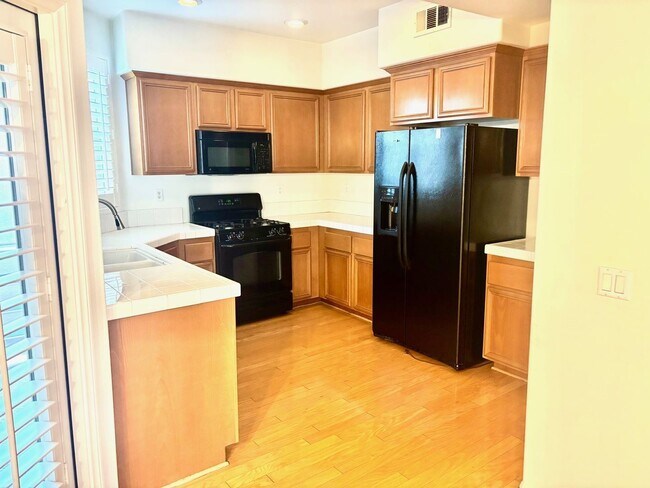 Foto del edificio - 1965 Oakwood Way