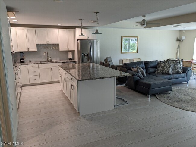 Building Photo - 16040 Dublin Cir