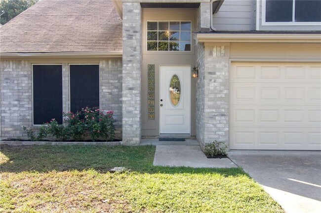 Foto del edificio - 17209 Village Glen Rd