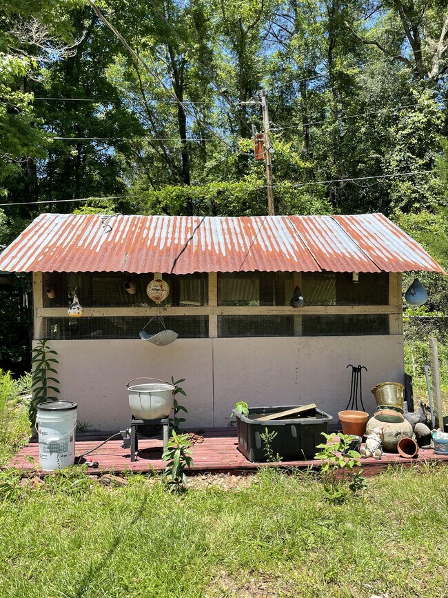 Building Photo - 82 David Kinsey Rd
