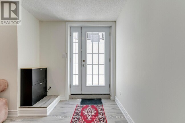 Photo du bâtiment - 5358 Bellows Ave