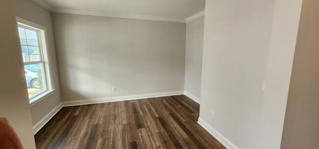 Foto del edificio - 4339 Laurel Pond Wy