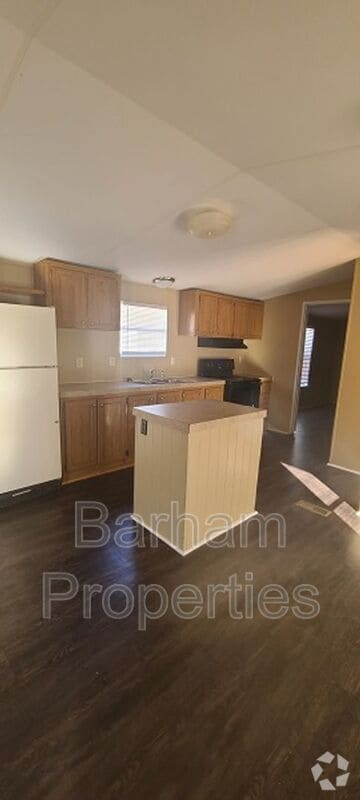 Building Photo - 140 Fox Tail Trl